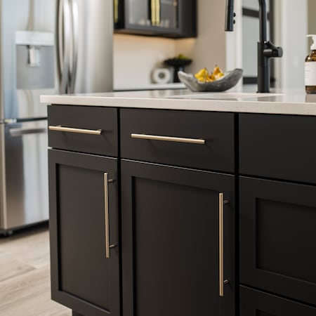 Hickory Hardware Bar Pulls Collection Pull 3 Inch Center to Center Champagne Bronze Finish HH075593-CBZ